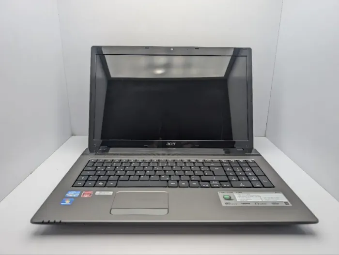 Ноутбук Acer Aspire 7750G / 17.3" (1600x900) TN / Intel Core i5-2450M (2 (4) ядра по 2.5 - 3.1 GHz) / 8 GB DDR3 / 500 GB HDD / AMD Radeon HD 7670M, 1 GB GDDR3, 128-bit / WebCam / DVD-ROM б/в - зображення 3