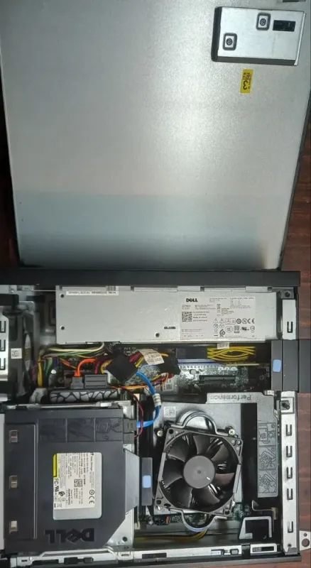 Комп'ютер Dell OptiPlex XE2 D07S SFF / Intel Core i3-4330 (2(4) ядра по 3.5 GHz) / 8 GB DDR3 / 240 GB SSD NEW / HD Graphics 4600 / DVD-RW / Win 10 б/в - зображення 4