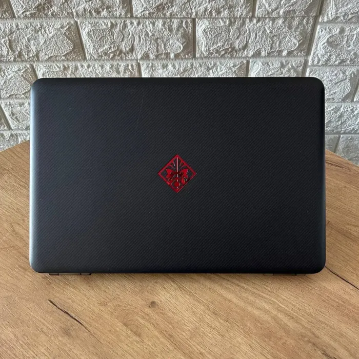 Ігровий ноутбук Б-клас HP Omen 15-ax210nr / 15.6" (1920x1080) IPS / Intel Core i7-7700HQ (4 (8) ядра по 2.8 - 3.8 GHz) / 8 GB DDR4 / 256 GB SSD / nVidia GeForce GTX 1050 Ti, 4 GB GDDR5, 128-bit / WebCam б/в - зображення 3