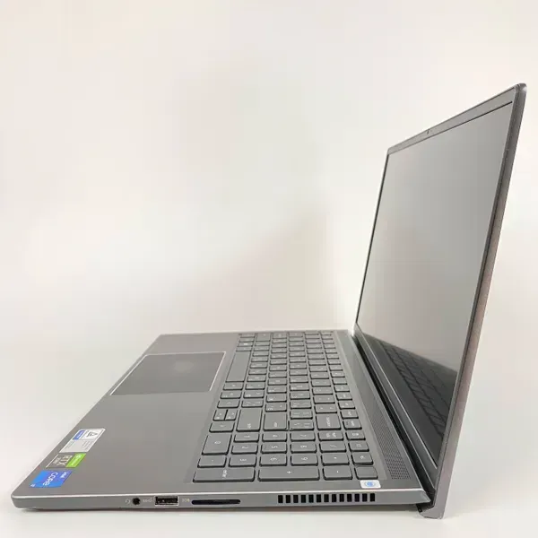 Ігровий ноутбук Б-клас Dell Vostro 15 7510 / 15.6" (1920x1080) IPS / Intel Core i7-11800H (8 (16) ядер по 2.3 - 4.6 GHz) / 16 GB DDR4 / 512 GB SSD / nVidia GeForce RTX 3050 Ti, 4 GB GDDR6, 128-bit / WebCam / Fingerprint б/в - зображення 5