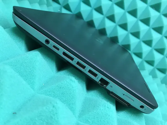 Ноутбук Б-клас HP ProBook 640 G2 / 14" TN / Core i5-6200U (2(4) ядра по 2.3-2.8GHz) / 8GB DDR4 / 180GB SSD / HD Graphics 520 / WebCam / Fingerprint / BD-ROM / DisplayPort б/в - зображення 8