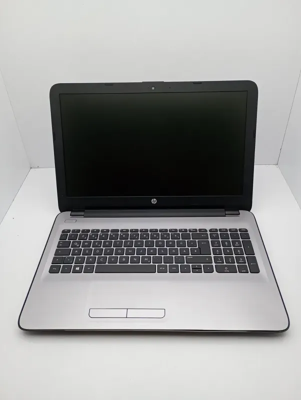 Ноутбук HP 250 G5 / 15.6" (1366x768) TN / Intel Celeron N3060 (2 ядра по 1.6 - 2.48 GHz) / 8 GB DDR3 / 120 GB SSD / Intel HD Graphics 400 / WebCam б/в - зображення 2