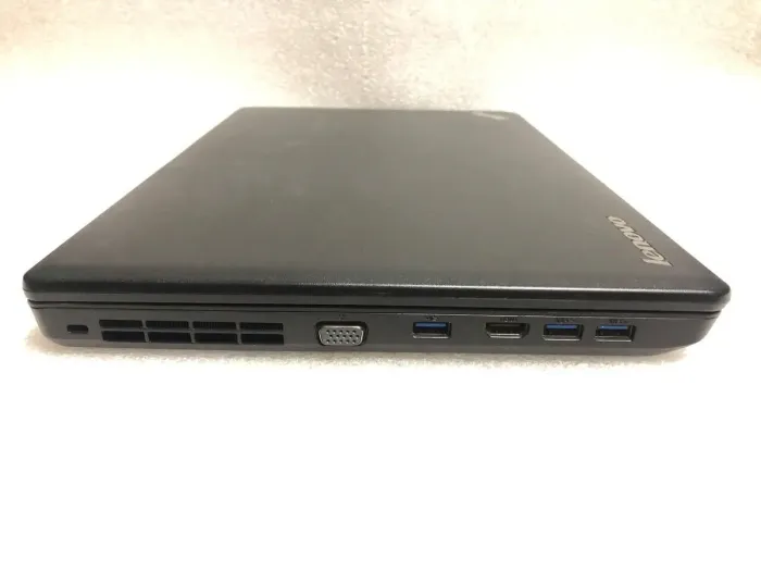 Ноутбук Б-клас Lenovo ThinkPad / 15.6" TN / Intel Core i3-2348M (2(4) ядра по 2.3GHz) / 4GB DDR3 / 500GB HDD / HD Graphics 3000 / WebCam / DVD-ROM / VGA б/в - зображення 4