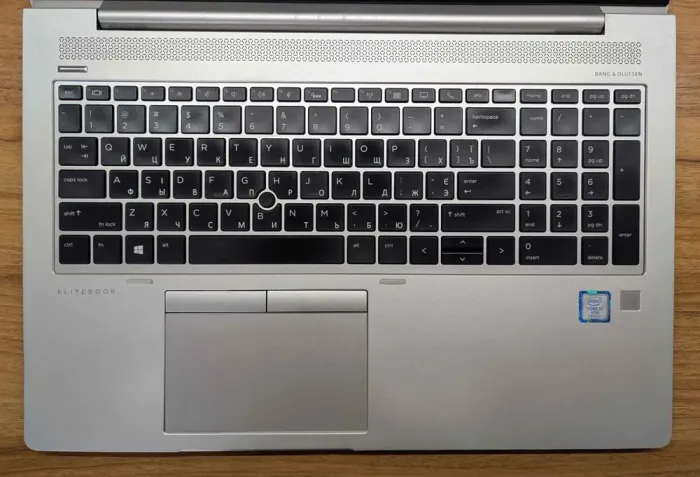 Ультрабук Б-клас HP EliteBook 850 G5 / 15.6" (1920x1080) IPS / Intel Core i7-7600U (2 (4) ядра по 2.8 - 3.9 GHz) / 16 GB DDR4 / 512 GB SSD / Intel HD Graphics 620 / HDMI / Fingerprint / Windows 10 б/в - зображення 4