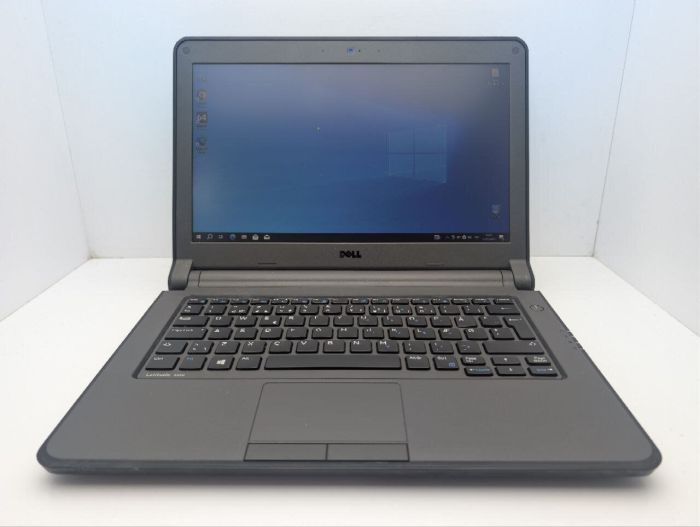 Ноутбук Dell Latitude 3350 / 13.3" (1366x768) TN / Intel Celeron 3215U (2 ядра по 1.7 GHz) / 8 GB DDR3 / 120 GB SSD / Intel HD Graphics / WebCam б/в - изображение 2