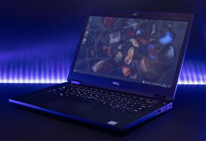 Ультрабук Б-клас Dell Latitude / 14" TN / Core i5-7440HQ (4 ядра по 2.8-3.8GHz) / 8GB DDR4 / 120GB SSD / HD Graphics 630 / WebCam / HDMI б/в - зображення 4