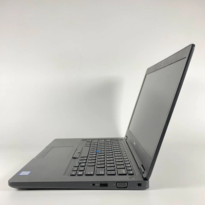 Ультрабук Dell Latitude 5490 / 14" (1366x768) TN / Intel Core i5-8350U (4 (8) ядра по 1.7 - 3.6 GHz) / 16 GB DDR4 / 240 GB SSD / Intel UHD Graphics 620 / WebCam / SIM б/в - зображення 5