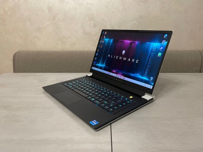 Ігровий ноутбук Dell Alienware 15 R2 / 17,3" (1920x1080) IPS / Intel Core i7-12700H (14 (20) ядер по 3,5 - 4,7 ГГц) / 32 ГБ DDR5 / 512 ГБ SSD / nVidia GeForce RTX 3080 Ti, 16 ГБ GDDR6, 256-біт / Веб-камера б/в - зображення 6