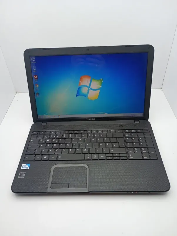 Ноутбук Toshiba C850 / 15.6" (1366x768) TN / Intel Pentium 2020M (2 ядра по 2.4 GHz) / 8 GB DDR3 / 640 GB HDD / Intel HD Graphics / WebCam б/в - зображення 2