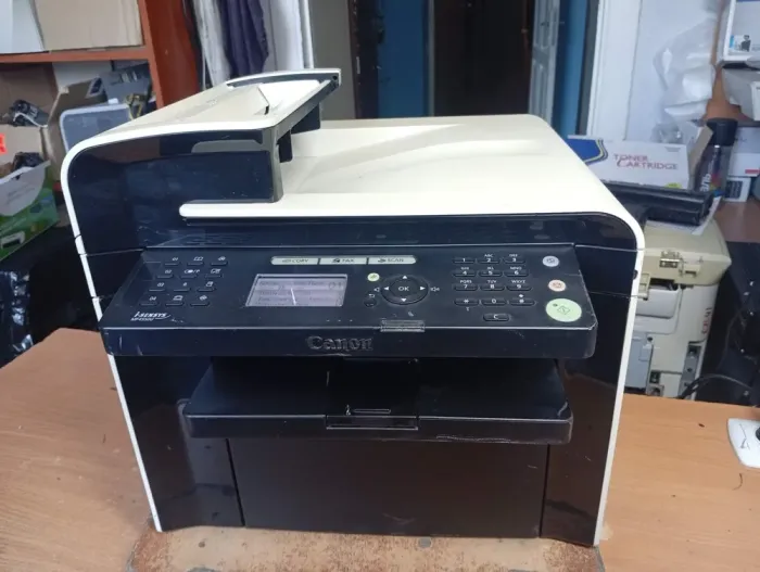 БФП Б-клас Canon i-SENSYS MF4550d / Лазерний монохромний друк / 600 x 600 dpi / A4 / 25 стор/хв / USB 2.0 / Дуплекс б/в - зображення 2