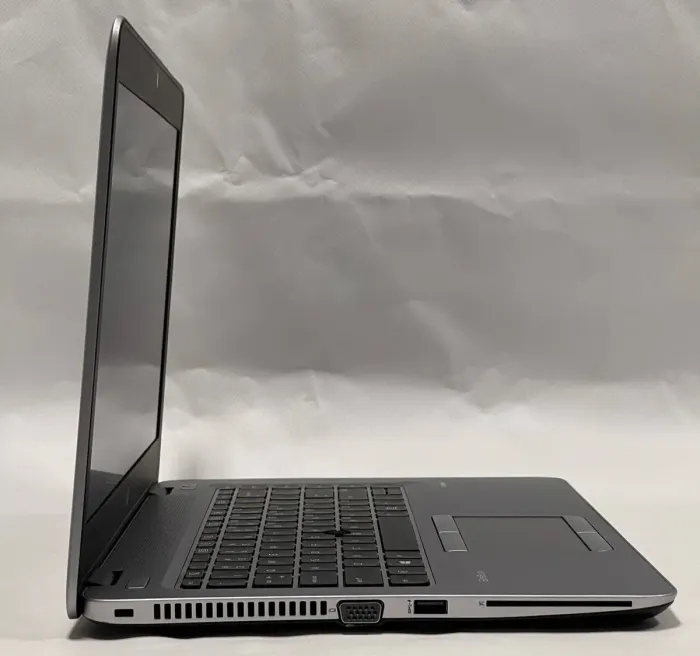 Ноутбук HP EliteBook mt43 / 14" (1920x1080) TN / AMD Pro A8-9600B (4 ядра по 2.4 - 3.3 GHz) / 8 GB DDR4 / 128 GB SSD / AMD Radeon R5 Graphics / WebCam / VGA б/в - зображення 4