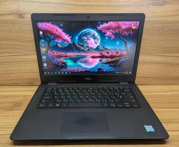 Ноутбук Dell Latitude 3490 / 14" (1920x1080) IPS / Intel Core i5-8250U (4 (8) ядра по 1.6 - 3.4 GHz) / 8 GB DDR4 / 240 GB SSD / Intel UHD Graphics 620 / WebCam / Windows 10 б/в - зображення 2