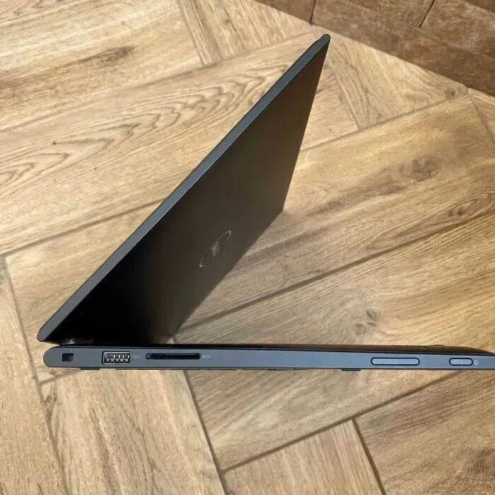 Ноутбук-трансформер Dell Latitude 3390 2-in-1 / 13.3" IPS Touch / Core i5-8350U (4(8) ядра по 1.7-3.6GHz) / 8GB DDR4 / 256GB SSD / UHD Graphics 620 / WebCam / USB 3.1 / HDMI б/в - зображення 6