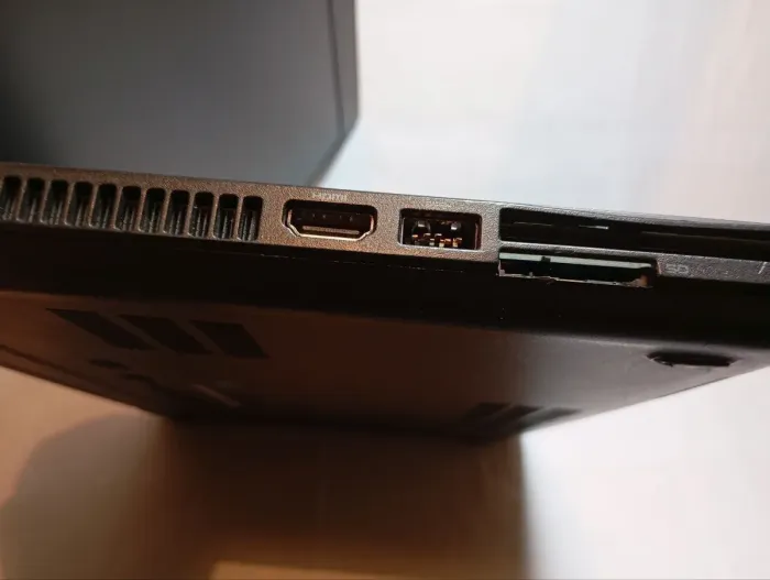 Ноутбук Б-клас Dell Latitude E5440 / 14" (1366x768) TN / Intel Core i5-4300U (2 (4) ядра по 1.9 - 2.9 GHz) / 8 GB DDR3 / 500 GB HDD / Intel HD Graphics 4400 / WebCam б/в - зображення 9