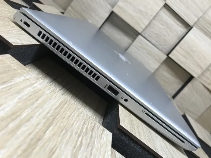 Ноутбук Б-клас HP Probook 640 G4 / 14" (1366x768) TN / Intel Core i5-8350U (4 (8) ядра по 1.7 - 3.6 GHz) / 8 GB DDR4 / 256 GB SSD M.2 / Intel UHD Graphics 620 / WebCam / Fingerprint / USB 3.1 / HDMI б/в - зображення 5