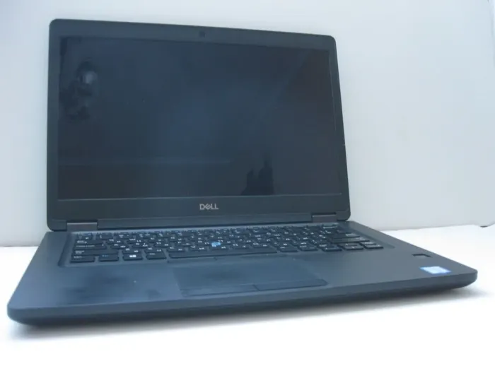 Ультрабук Dell Latitude E5490 / 14" (1920x1080) IPS Touch / Intel Core i5-7300U (2 (4) ядра по 2.6 - 3.5 GHz) / 8 GB DDR4 / 256 GB SSD / Intel UHD Graphics 620 / WebCam б/в - зображення 2