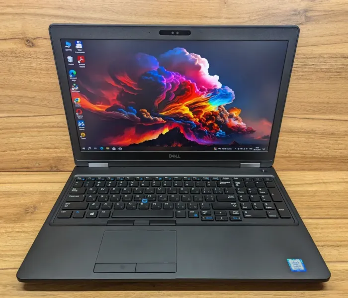 Мобільна робоча станція Dell Precision 3530 / 15.6" (1920x1080) IPS / Intel Core i7-8850H (6 (12) ядер по 2.6 - 4.3 GHz) / 16 GB DDR4 / 512 GB SSD / nVidia Quadro P600, 4 GB GDDR5, 128-bit / WebCam / Windows 10 б/в - зображення 2