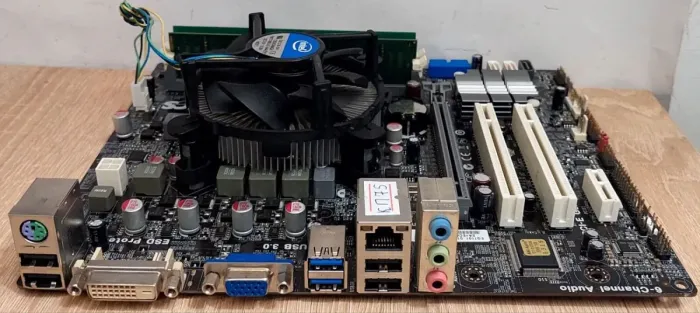 Комплект: материнська плата Elitegroup B75H2-M3 (rev 1.0) / LGA1155 / Intel Core i3-3240 (2 (4) ядра по 3.4 GHz) / 8 GB DDR3 / Intel HD Graphics 2500 + Кулер б/в - зображення 3