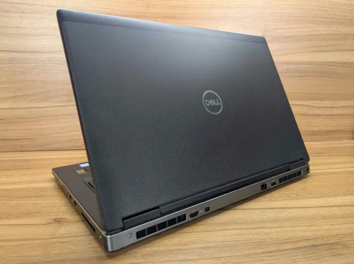 Мобільна робоча станція Dell Precision 7730 / 17.3" (1920x1080) IPS / Intel Core i7-8850H (6 (12) ядер по 2.6 - 4.3 GHz) / 32 GB DDR4 / 512 GB SSD / nVidia Quadro P4200, 8 GB GDDR5, 256-bit / TouchID / WebCam / Windows 10 б/в - зображення 6