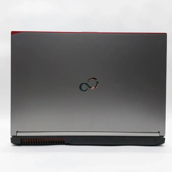 Мобільна робоча станція Б-клас Fujitsu Celsius H760 / 15.6" (1920x1080) IPS / Intel Core i5-6440HQ (4 ядра по 2.6 - 3.5 GHz) / 32 GB DDR4 / 512 GB SSD / nVidia Quadro M600M, 2 GB GDDR5, 128-bit / WebCam / Win 11 Pro б/в - зображення 7