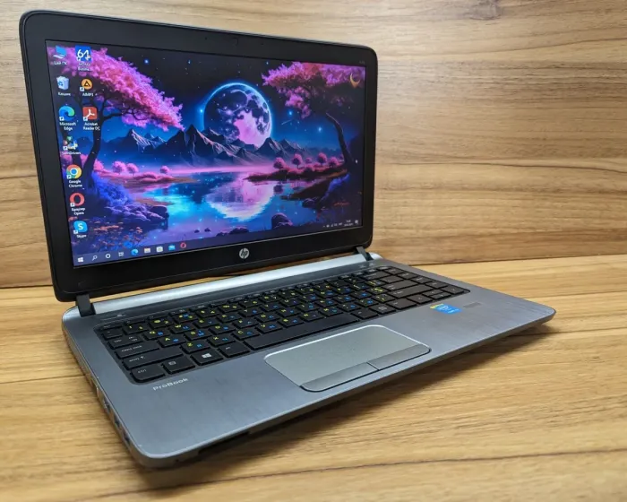 Ультрабук HP ProBook 430 G2 / 13.3" (1366x768) TN / Intel Core i3-5010U (2 (4) ядра по 2.1 GHz) / 8 GB DDR3 / 256 GB SSD / Intel HD Graphics 5500 / Windows 10 б/в - зображення 4