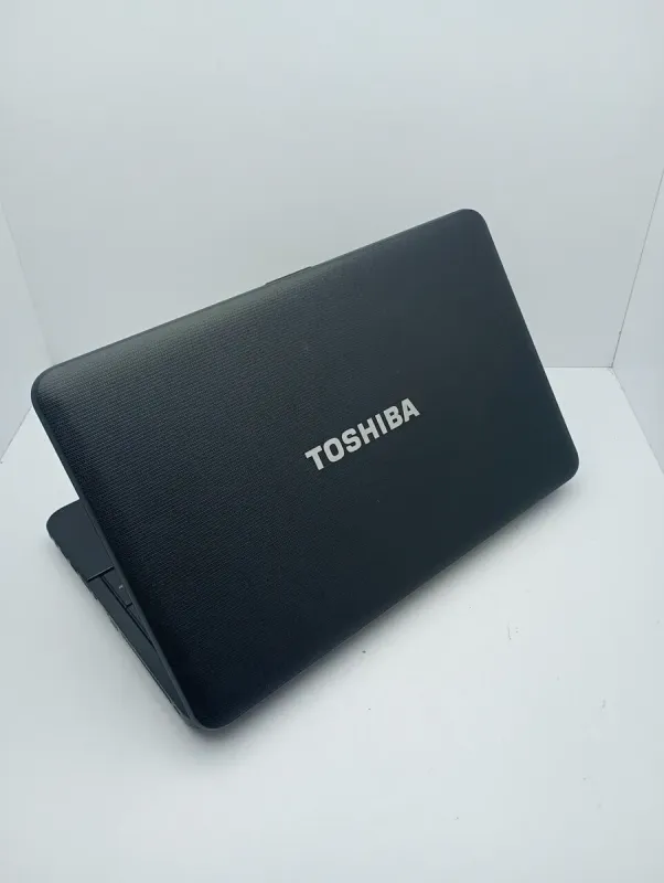 Ноутбук Toshiba C850 / 15.6" (1366x768) TN / Intel Pentium 2020M (2 ядра по 2.4 GHz) / 8 GB DDR3 / 640 GB HDD / Intel HD Graphics / WebCam б/в - зображення 7