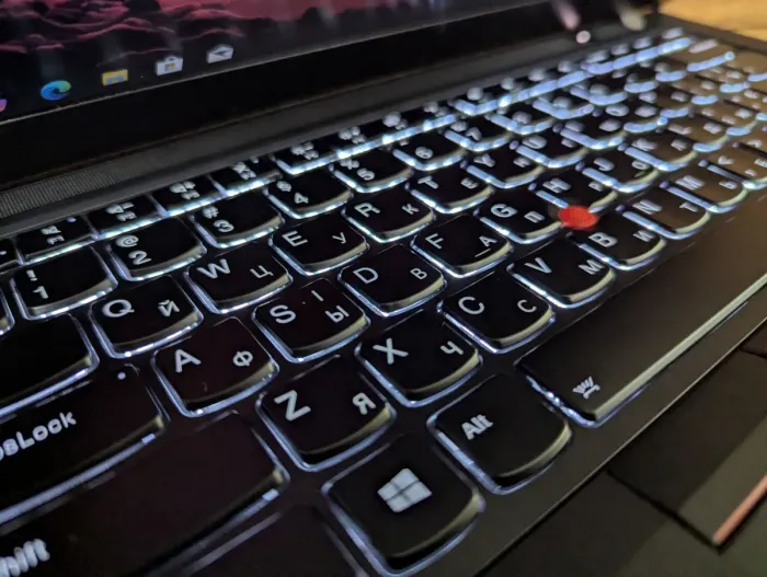 Мобільна робоча станція Lenovo ThinkPad P43s / 14" (1920x1080) IPS / Intel Core i7-8665U (4 (8) ядра по 1,9 - 4,8 ГГц) / 32 ГБ DDR4 / 1000 ГБ SSD / nVidia Quadro P520, 2 ГБ GDDR5, 64-біт / Веб-камера / HDMI / Windows 10 б/в - зображення 6