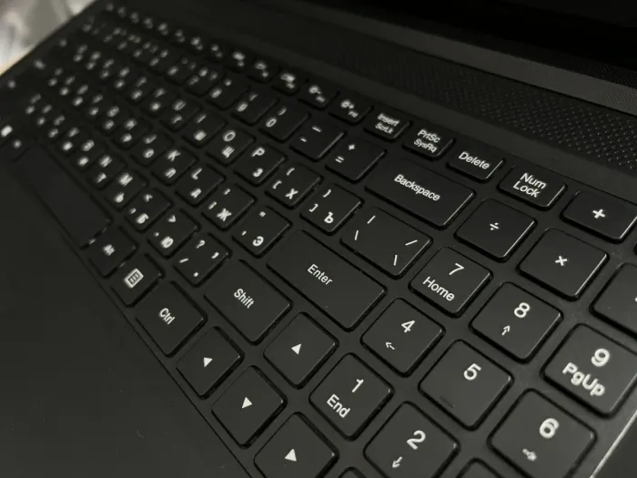 Ноутбук Б-клас Lenovo IdeaPad 100-15IBD / 15.6" (1366x768) TN / Intel Core i3-5005U (2 (4) ядра по 2.0 GHz) / 8 GB DDR3 / 240 GB SSD / nVidia GeForce 920M, 1 GB GDDR3, 64-bit / WebCam / HDMI б/в - зображення 6