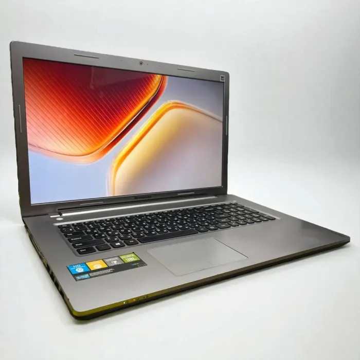Ноутбук Б-клас Lenovo IdeaPad Z710 / 17.3" (1600x900) TN / Intel Core i5-4200M (2 (4) ядра по 2.5 - 3.1 GHz) / 8 GB DDR3 / 240 GB SSD / nVidia GeForce GT 740M, 2 GB GDDR3, 64-bit / WebCam б/в - зображення 3