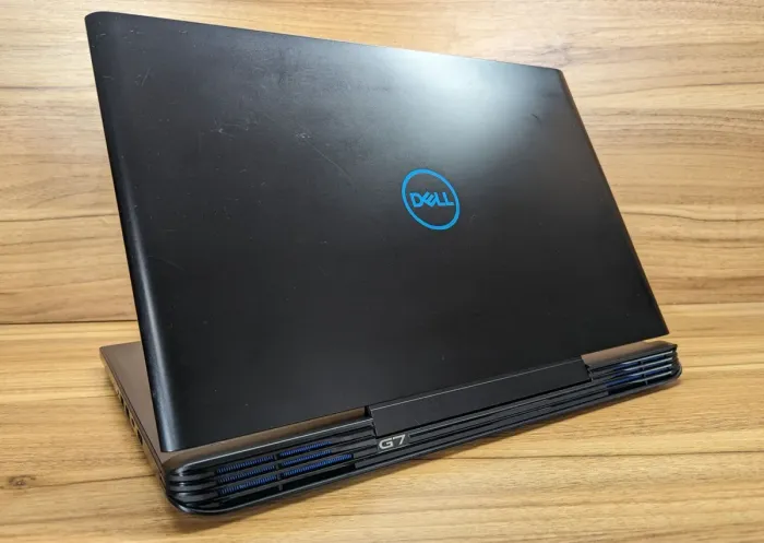 Ігровий ноутбук Dell G7 7588 / 15.6" (1920x1080) IPS / Intel Core i7-8750H (6 (12) ядер по 2.2 - 4.1 GHz) / 16 GB DDR4 / 256 GB SSD + 1000 GB HDD / nVidia GeForce GTX 1060, 6 GB GDDR5, 192-bit / WebCam / Windows 10 б/в - зображення 7