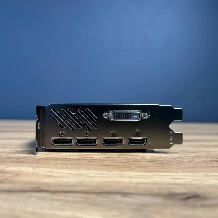 Дискретна відеокарта Gigabyte AMD Radeon RX 480, 8 GB GDDR5, 256-bit / 1x DVI, 1x HDMI, 3x DisplayPort б/в - зображення 3