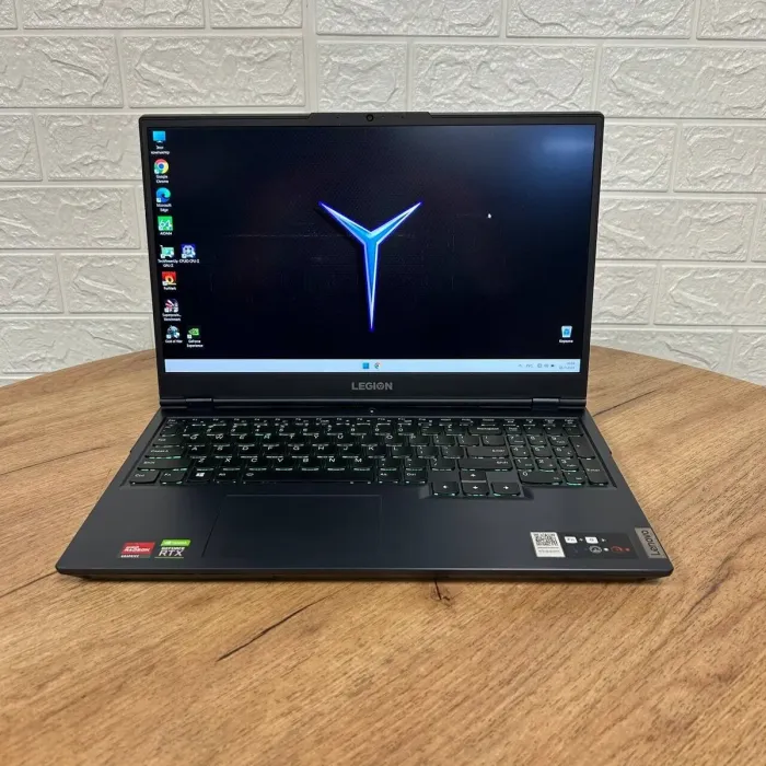 Ігровий ноутбук Б-клас Lenovo Legion 5 15ACH6H / 15.6" (1920x1080) IPS / AMD Ryzen 7 5800H (8 (16) ядер по 3.2 - 4.4 GHz) / 16 GB DDR4 / 512 GB SSD / nVidia GeForce RTX 3060, 6 GB GDDR6, 192-bit / WebCam б/в - зображення 2