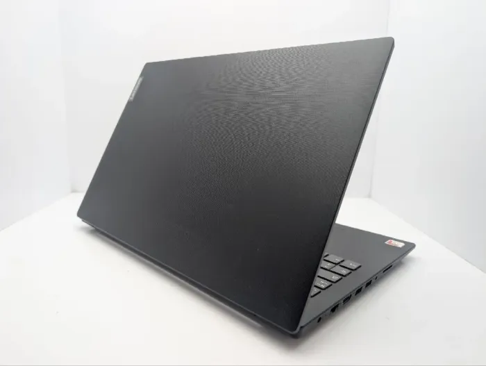 Ноутбук Lenovo V145-15AST / 15.6" (1366x768) TN / AMD A4-9125 (2 ядра по 2.3 GHz) / 8 GB DDR4 / 240 GB SSD / AMD Radeon R3 Graphics / WebCam / DVD-ROM б/в - зображення 8