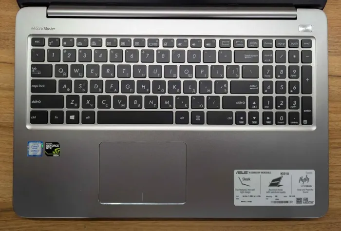 Ігровий ноутбук Asus K501UW / 15.6" (1920x1080) IPS / Intel Core i7-6500U (2 (4) ядра по 2.5 - 3.1 GHz) / 16 GB DDR4 / 512 GB SSD / nVidia GeForce GTX 960M, 2 GB GDDR5, 128-bit / WebCam / Windows 10 б/в - зображення 3