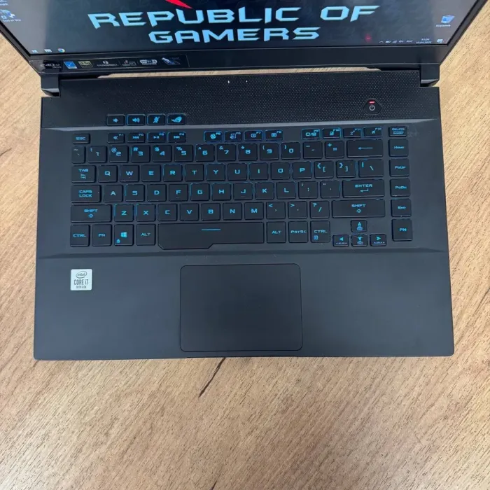 Ігровий ноутбук Б-клас Asus ROG Zephyrus GU502LV / 15.6" (3840x2160) IPS / Intel Core i7-10750H (6 (12) ядер по 2.6 - 5.0 GHz) / 16 GB DDR4 / 512 GB SSD / nVidia GeForce RTX 2060, 6 GB GDDR6, 192-bit б/в - зображення 7