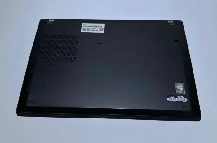 Ультрабук Lenovo ThinkPad T14s Gen1 / 14" (1920x1080) IPS / Intel Core i5-10310U (4 (8) ядра по 1.7 - 4.4 GHz) / 16 GB DDR4 / 512 GB SSD / Intel UHD Graphics / WebCam б/в - зображення 5