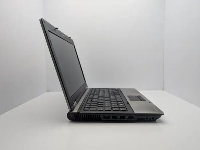 Ноутбук HP ProBook 6450b / 14" (1366x768) TN / Intel Core i5-450M (2 (4) ядра по 2.4 - 2.66 GHz) / 6 GB DDR3 / 240 GB SSD / Intel HD Graphics / WebCam б/в - зображення 5