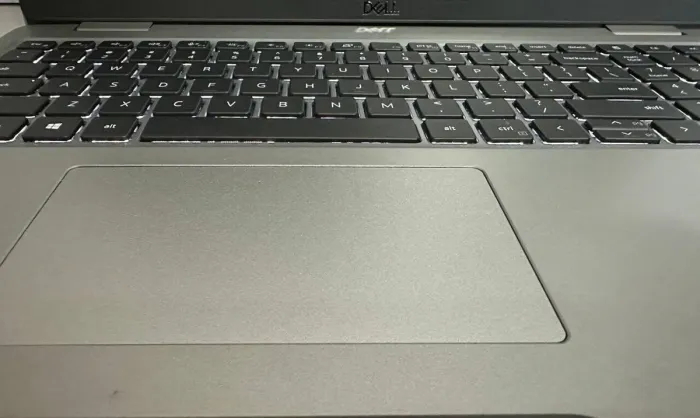 Ультрабук Б-клас Dell Precision 3560 / 15.6" (1920x1080) IPS / Intel Core i5-1135G7 (4 (8) ядра по 4.2 GHz) / 16 GB DDR4 / 256 GB SSD / Intel Iris Xe Graphics / WebCam б/в - зображення 10