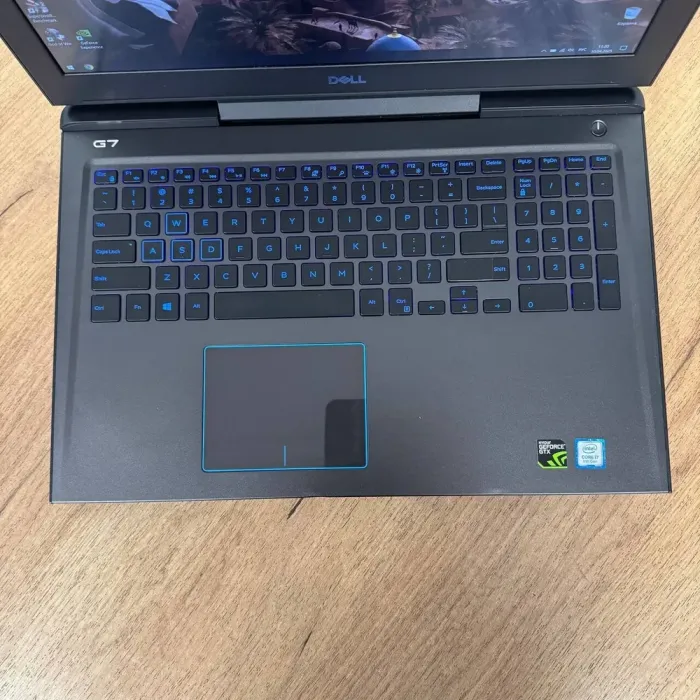Ігровий ноутбук Б-клас Dell G7 15 7588 / 15.6" (1920x1080) IPS / Intel Core i7-8750H (6 (12) ядер по 2.2 - 4.1 GHz) / 8 GB DDR4 / 256 GB SSD / nVidia GeForce GTX 1060 Max-Q, 6 GB GDDR5, 192-bit / WebCam б/в - зображення 7