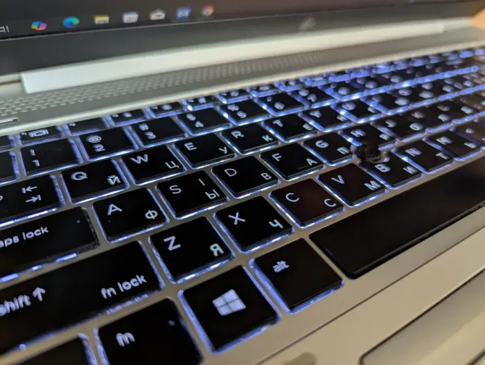 Ультрабук HP EliteBook 850 G5 / 15.6" (1920x1080) IPS / Intel Core i7-7600U (2 (4) ядра по 2.8 - 3.9 GHz) / 16 GB DDR4 / 512 GB SSD / Intel HD Graphics 620 / HDMI / WebCam / Windows 10 б/в - зображення 12