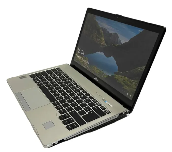 Ультрабук Б-клас Fujitsu LifeBook S935 / 13.3" (1920x1080) IPS Touch / Intel Core i5-5300U (2 (4) ядра 2.3 - 2.9 GHz) / 8 GB DDR3 / 256 GB SSD / Intel HD Graphics 5500 / WebCam / VGA / Windows 10 Pro б/в - зображення 3