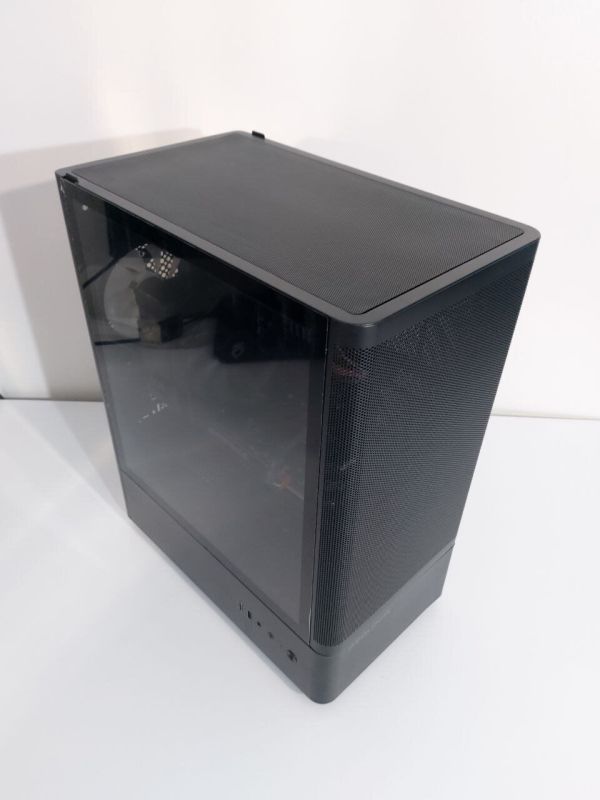 Ігровий ПК Prologix GM-01MAB Tower / Intel Core i7-6700K (4 (8) ядра по 4,2 - 4,2 ГГц) / 24 ГБ DDR4 / 256 ГБ SSD M.2 + 1000 ГБ HDD / nVidia GeForce GTX 1070, 8 ГБ GDDR5, 256-біт / 600 Вт б/в - зображення 4