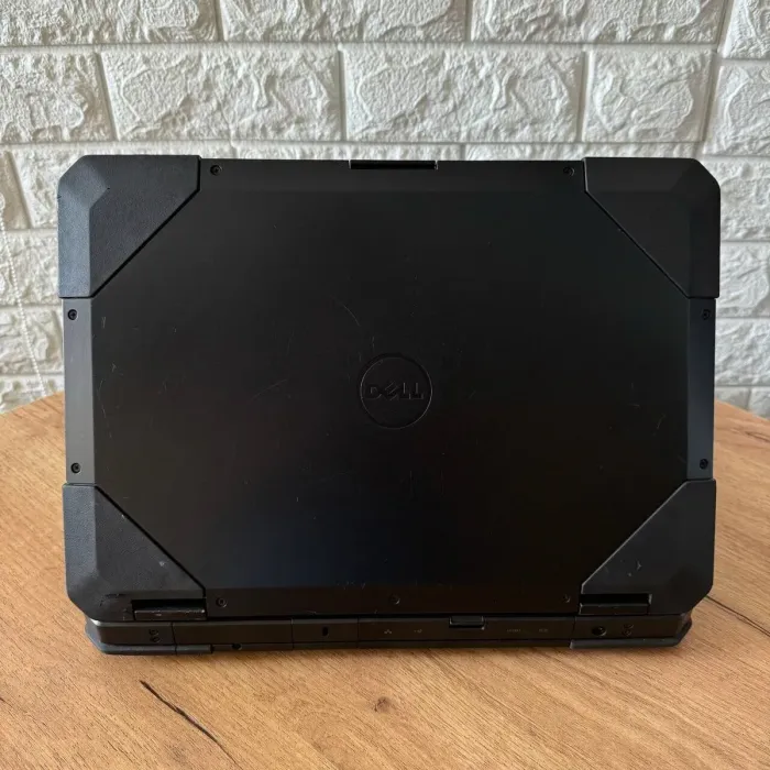 Захищений ноутбук Б-клас Dell Latitude 5414 Rugged / 14" (1366x768) TN / Intel Core i5-6300U (2 (4) ядра по 2.4 - 3.0 GHz) / 8 GB DDR4 / 512 GB SSD / Intel HD Graphics 520 / WebCam б/в - зображення 3