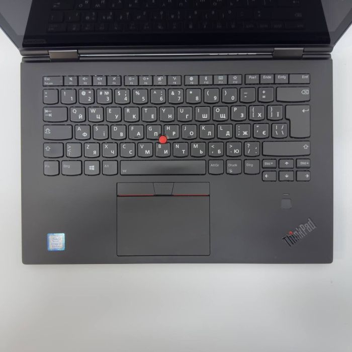 Ноутбук Lenovo ThinkPad X1 YOGA / 14" (1920x1080) IPS / Intel Core i7-8550U (4 (8) ядра по 1.8 - 4.0 GHz) / 8 GB DDR4 / 256 GB SSD / Intel UHD Graphics 620 / WebCam б/в - зображення 4
