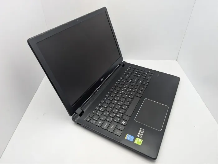 Ноутбук Acer Aspire V5-573G / 15.6" (1600x900) TN / Intel Core i5-4200U (2 (4) ядра по 1.6 - 2.6 GHz) / 8 GB DDR3 / 1000 GB HDD / nVidia GeForce GT 750M, 2 GB GDDR5, 128-bit / WebCam / Без АКБ б/в - зображення 6