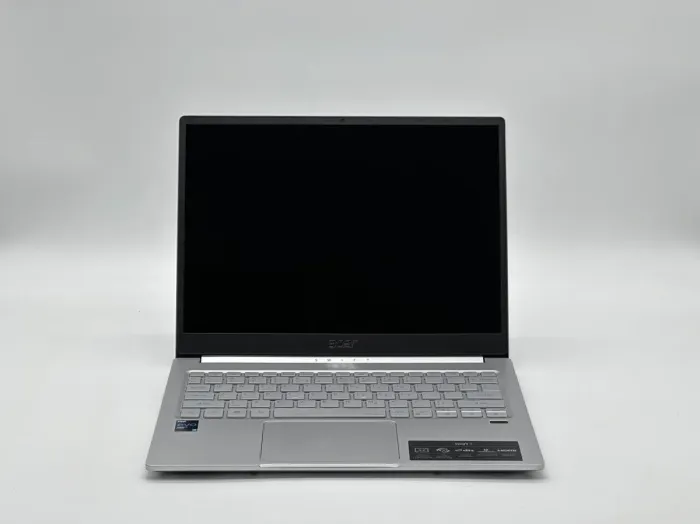 Ультрабук Acer Swift 3 N19H3 / 13.5" (2256x1504) IPS / Intel Core i5-1135G7 (4 (8) ядра по 2.5 - 4.5 GHz) / 8 GB DDR4 / 240 GB SSD / Intel Iris Xe Graphics / WebCam б/в - зображення 2