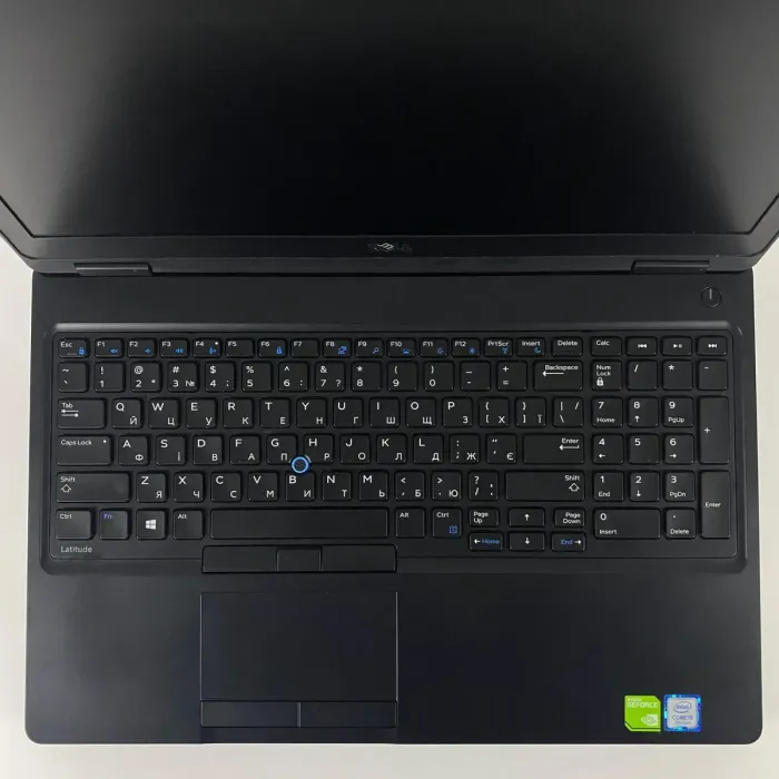 Ноутбук Б-клас Dell Latitude 5580 / 15.6" (1920x1080) IPS / Intel Core i5-7440HQ (4 ядра по 2.8 - 3.8 GHz) / 16 GB DDR4 / 240 GB SSD / nVidia GeForce 940MX, 2 GB GDDR5, 64-bit / WebCam б/в - зображення 3