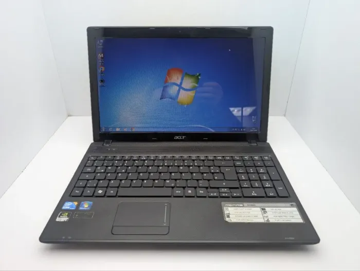 Ноутбук Acer Aspire 5732G / 15.6" (1366x768) TN / Intel Core i5-460M (2 (4) ядра по 2.5 - 2.8 GHz) / 6 GB DDR3 / 500 GB HDD / nVidia GeForce GT 540M, 1 GB GDDR3, 128-bit / WebCam / DVD-ROMб/в - зображення 2
