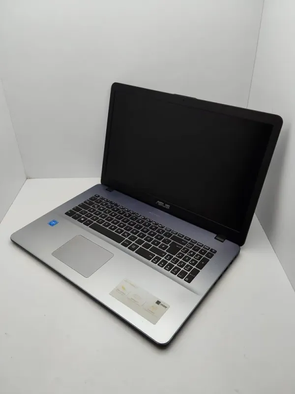 Ноутбук Asus Vivobook X705 / 17.3" (1600x900) TN / Intel Celeron N4000 (2 ядра по 1.1 - 2.6 GHz) / 8 GB DDR4 / 240 GB SSD / Intel HD Graphics 600 / WebCam б/в - зображення 4