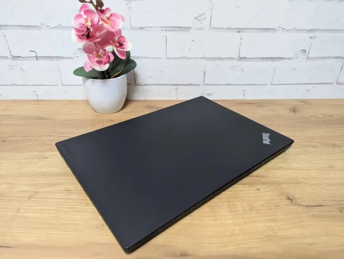 Ноутбук Lenovo ThinkPad A475 / 14" (1920x1080) IPS Touch / AMD Pro A12-8830B (4 ядра по 2.5 - 3.4 GHz) / 16 GB DDR4 / 256 GB SSD / AMD Radeon R7 Graphics / WebCam б/в - зображення 8